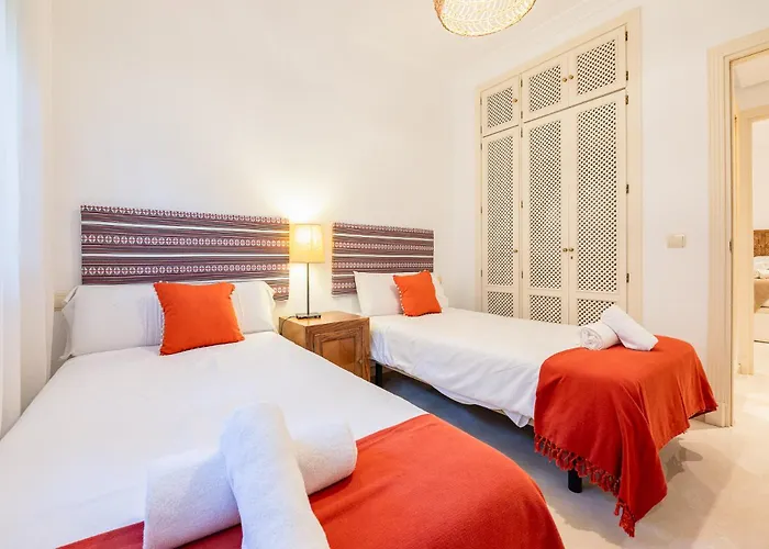 Oleholidays Jardines Don Carlos Junto Al Mar Marbella