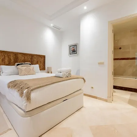 Oleholidays Jardines Don Carlos Junto Al Mar * Marbella