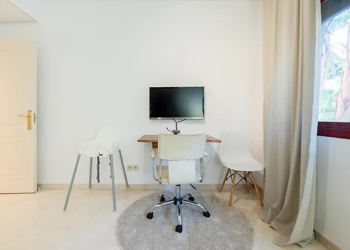 Oleholidays Jardines Don Carlos Junto Al Mar