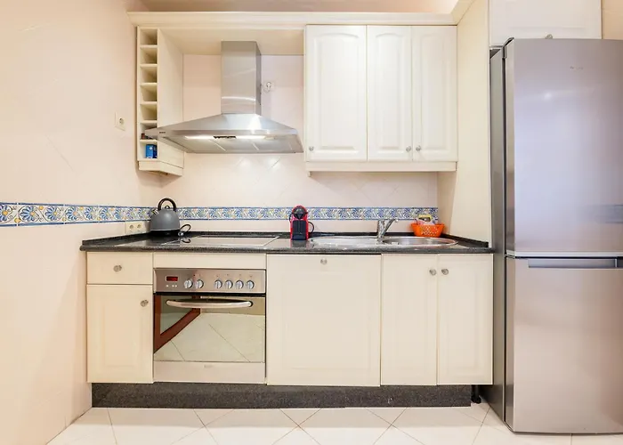 Oleholidays Jardines Don Carlos Junto Al Mar Marbella